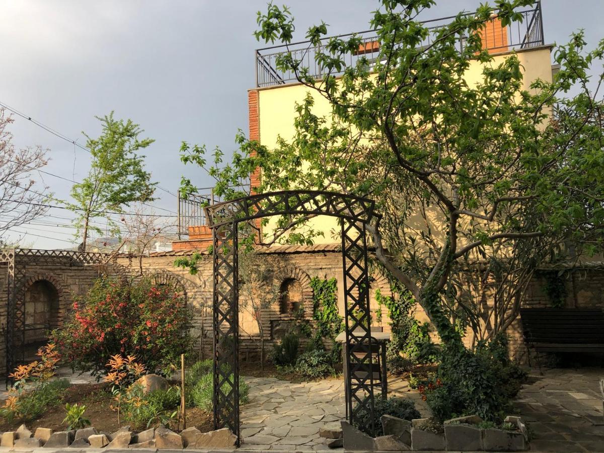 Artists Residence In Tbilisi Exteriör bild