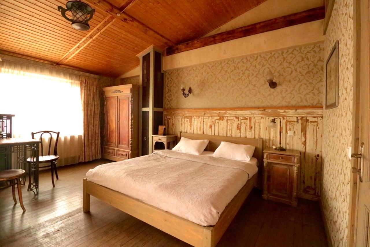 Artists Residence In Tbilisi Exteriör bild